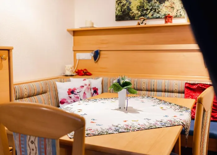 Heimeliges In Den Bergen Bad Kleinkirchheim